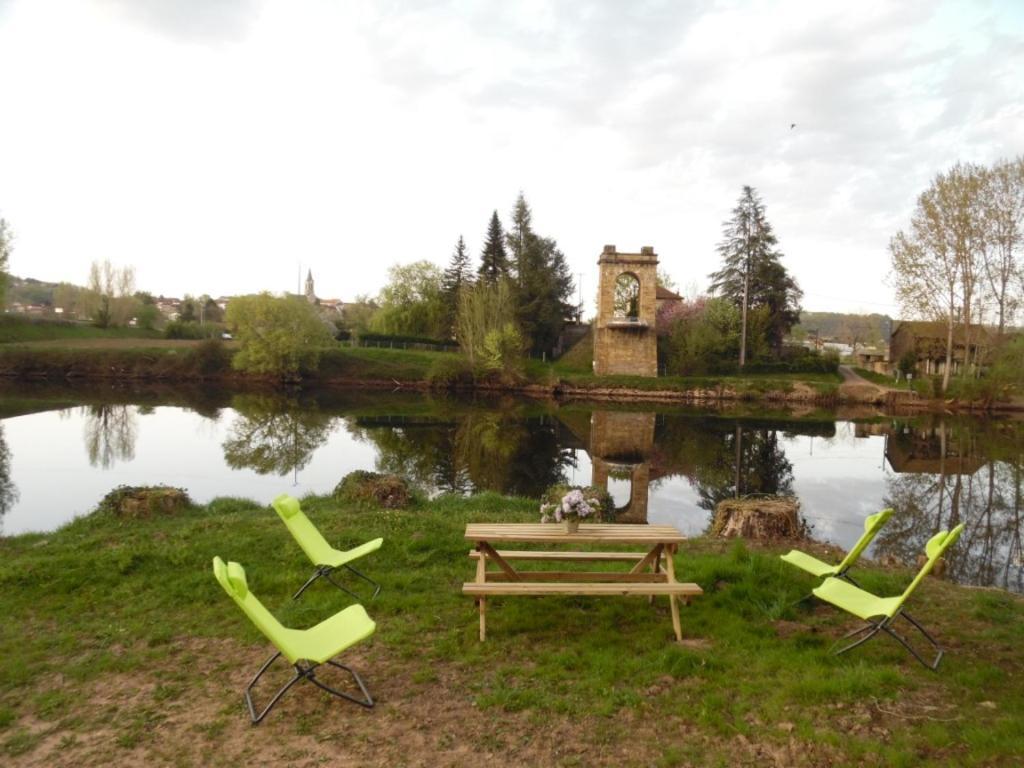 Le Pont De Livinhac Hotel Decazeville Luaran gambar